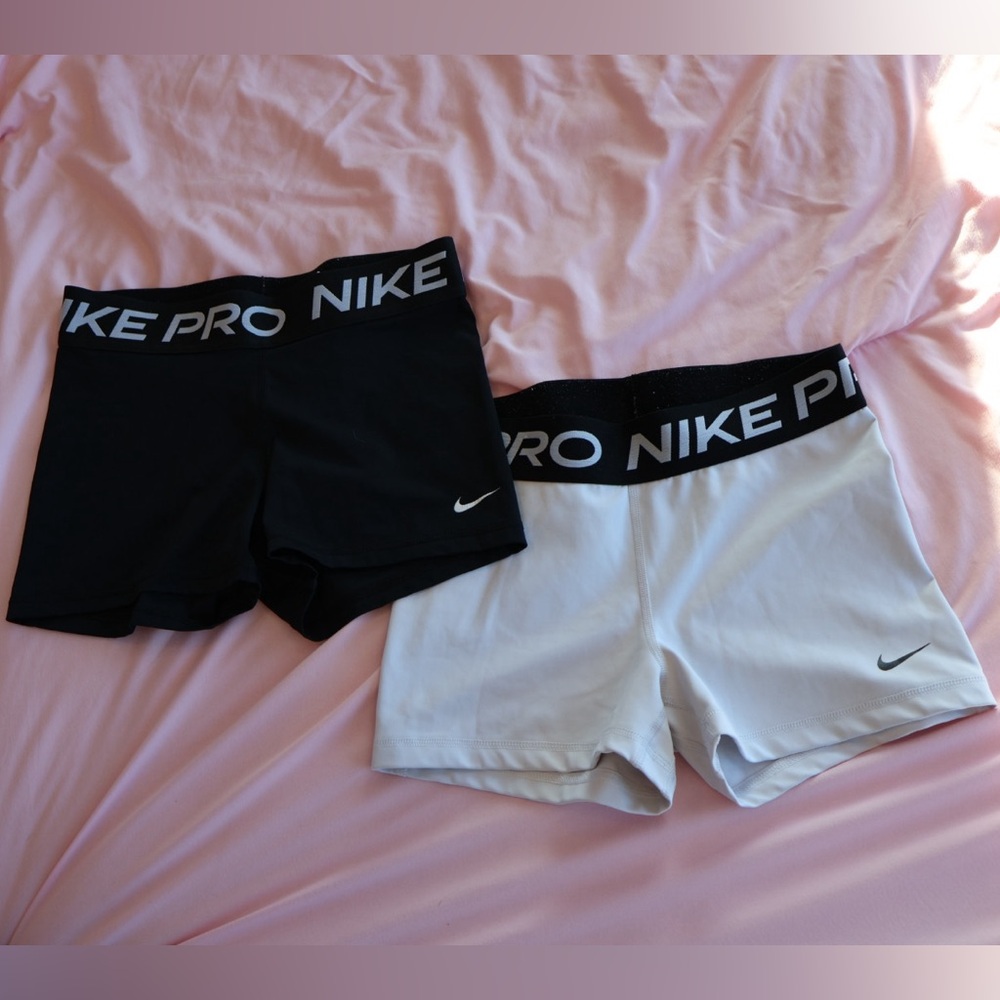 Nike Pro Black and White Shorts Set